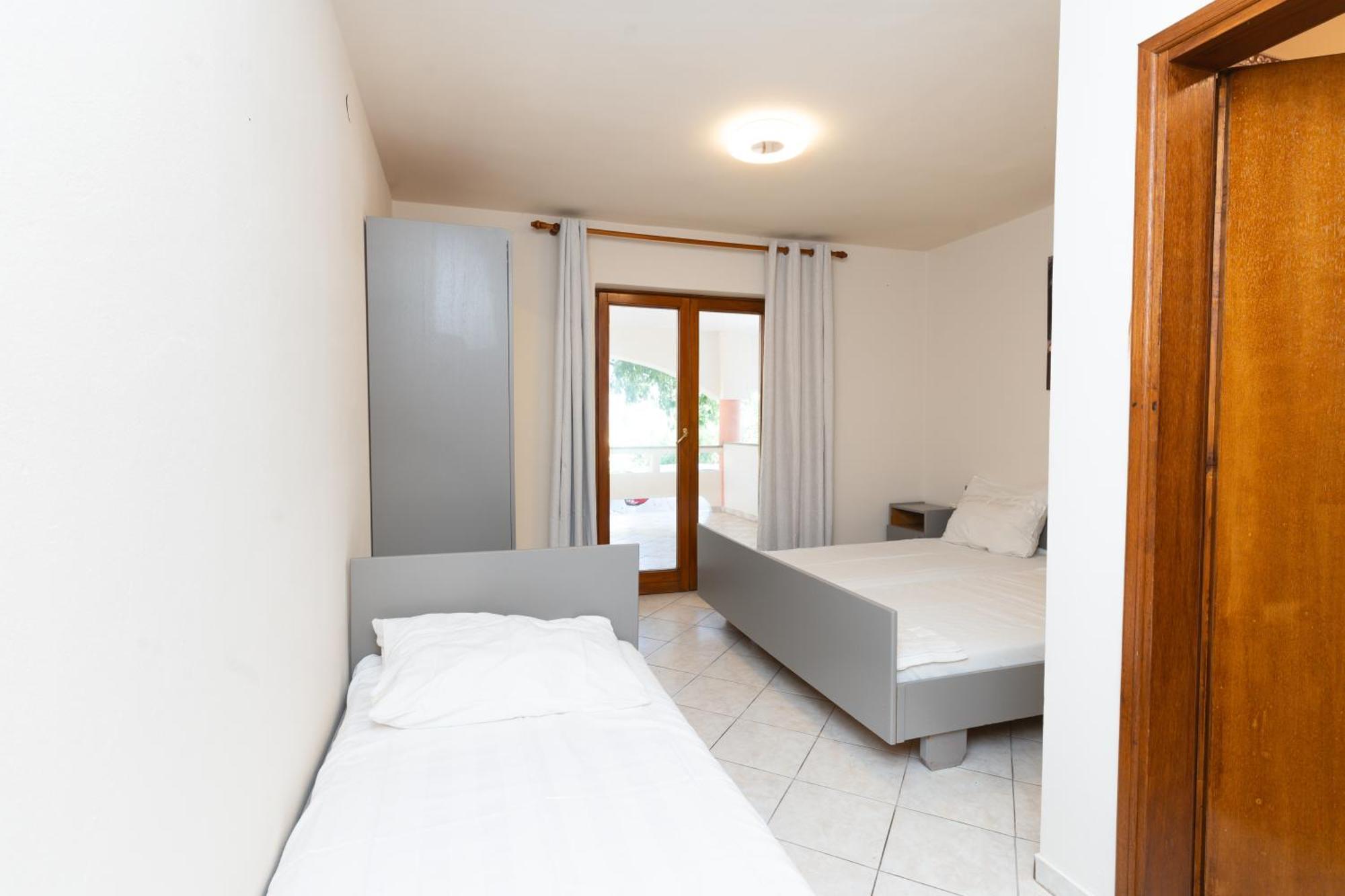 Villa Barbara Oasis Central Suite With Terrace Novalja Eksteriør bilde